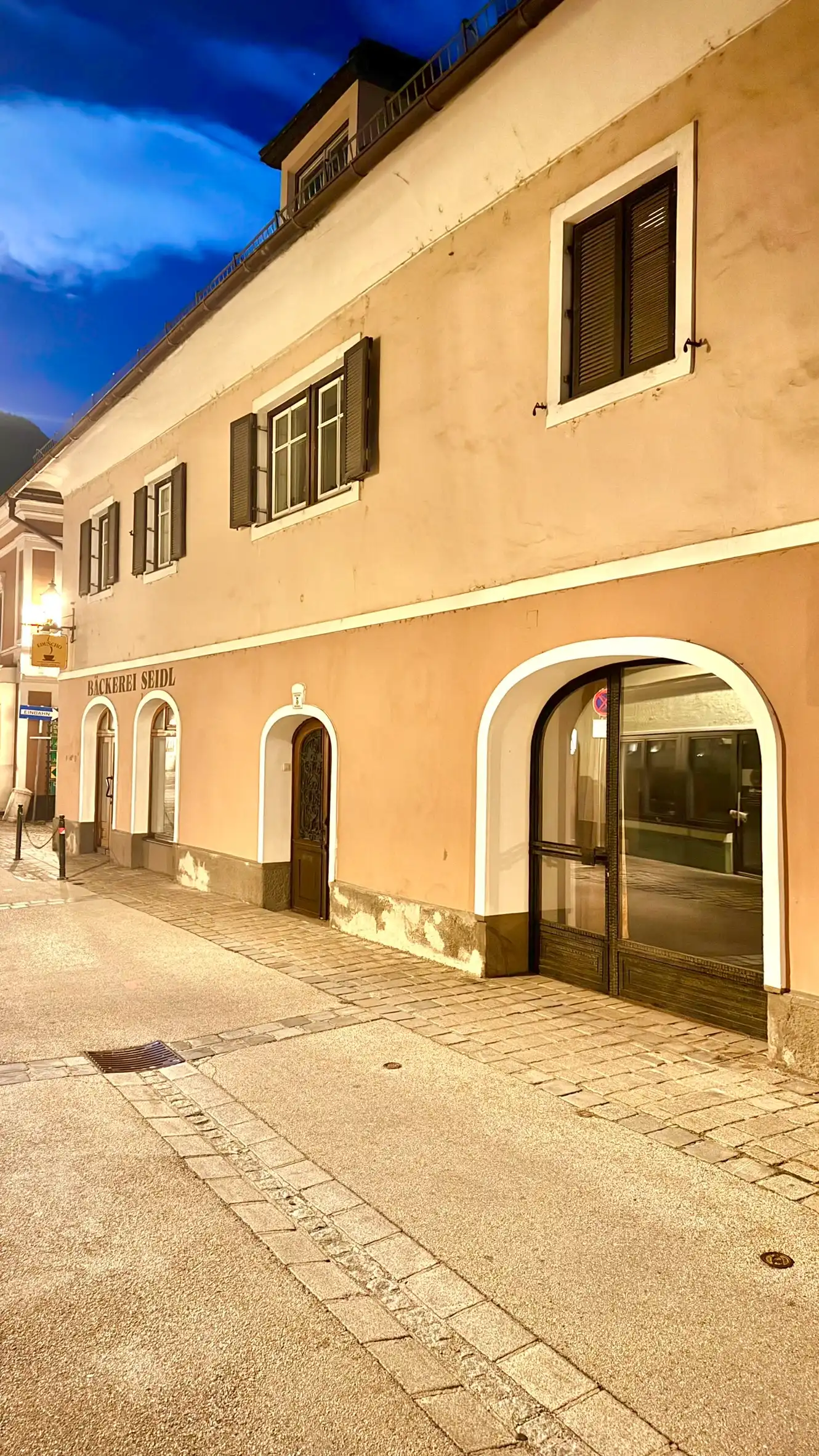 13_9F44-9D7D6A6367A9