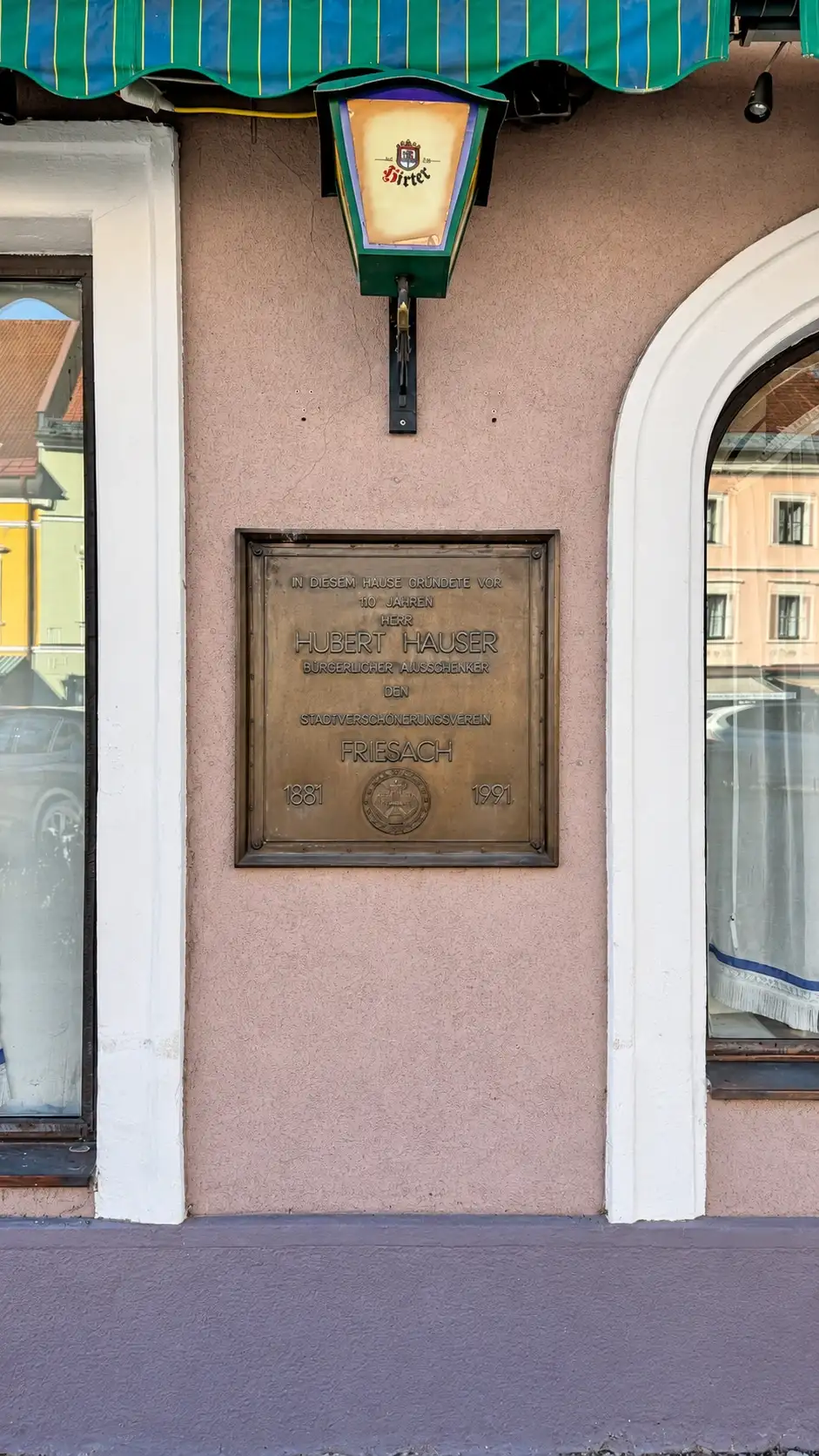 Gedenktafel zur Gründung des Stadtverschönerungsvereins Friesach vor 110 Jahren