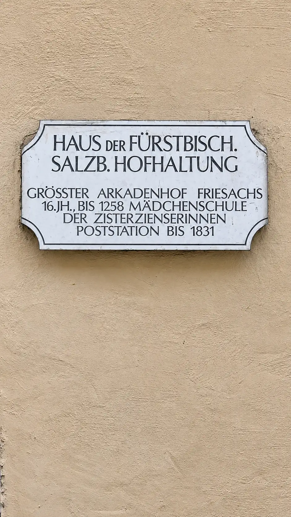 Bahnhofstraße 15