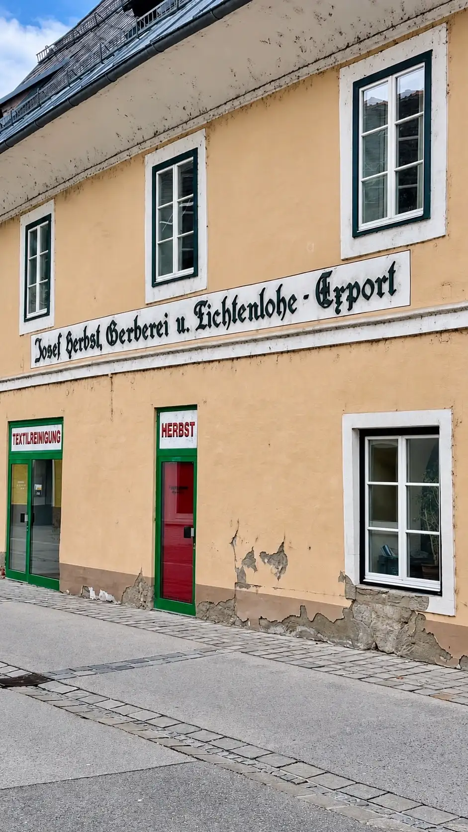 Bahnhofstraße 15