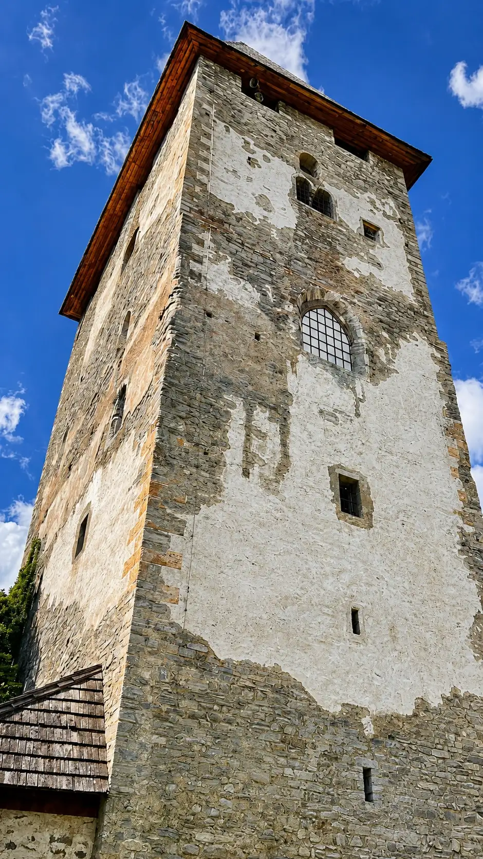 Hosts the Town Museum